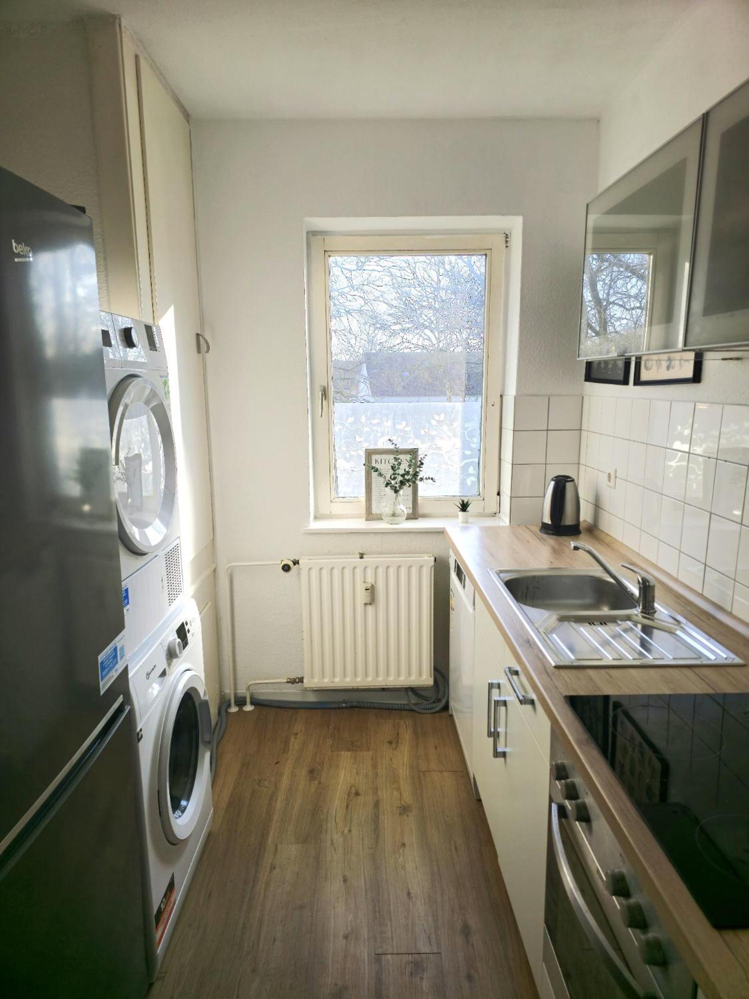 Zentrale 3-Zimmer Wohnung Mit Balkon - Perfekt Fuer Monteure Und Familien Neumünster Dış mekan fotoğraf