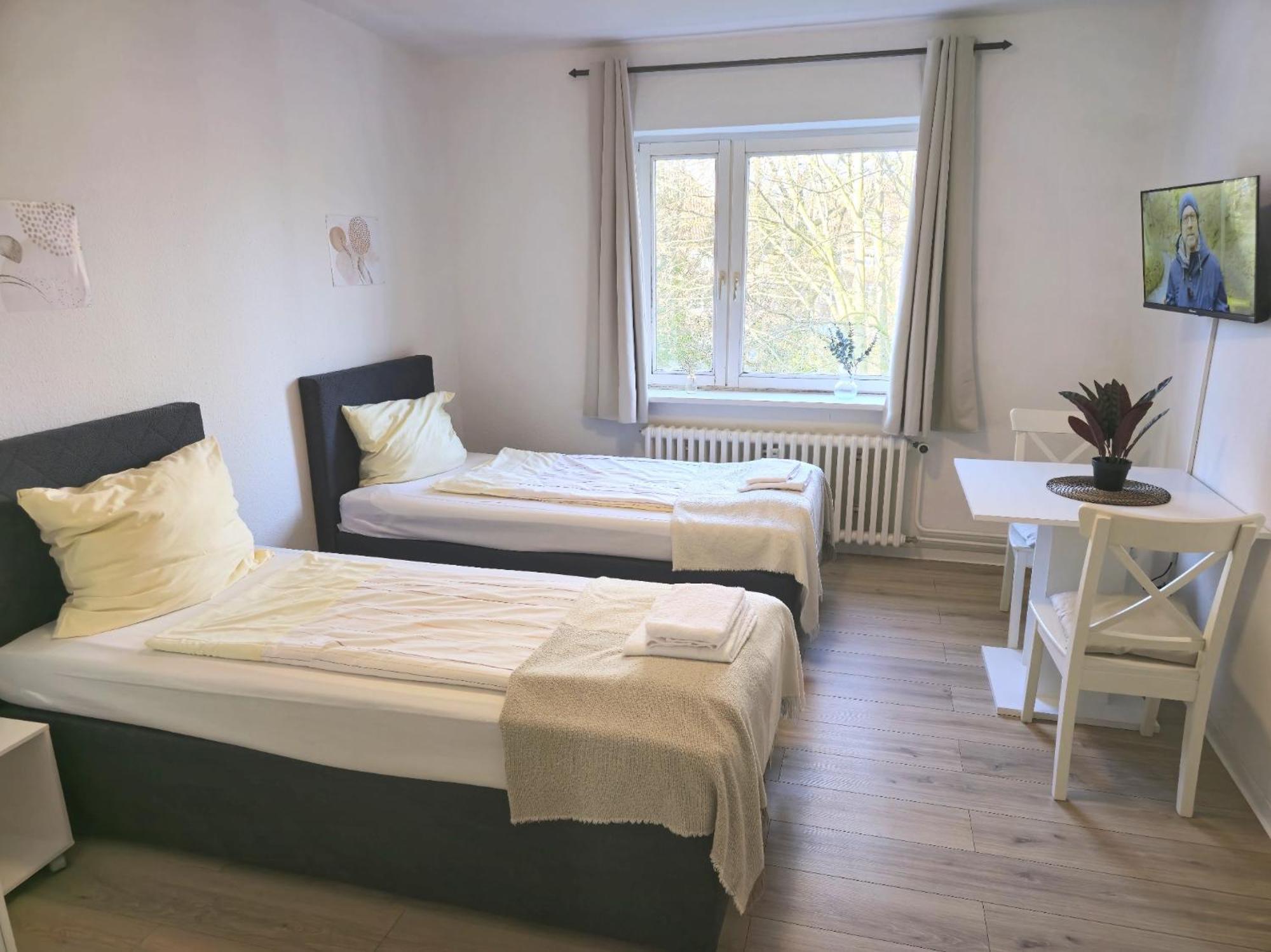 Zentrale 3-Zimmer Wohnung Mit Balkon - Perfekt Fuer Monteure Und Familien Neumünster Dış mekan fotoğraf